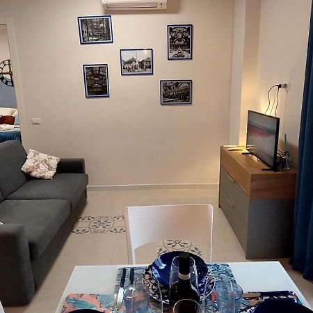 Stazione Blu Novecento Apartment روما المظهر الخارجي الصورة